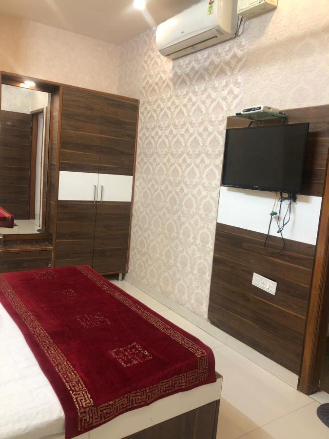 Hotel Robin Inn Amritsar Eksteriør billede